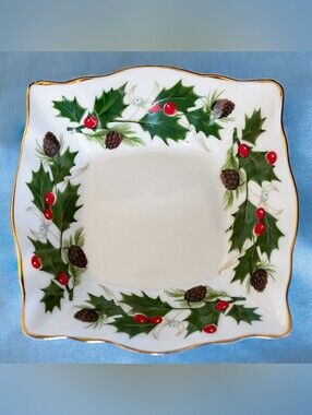 Beautiful, Vintage Festive Royal Tuscan "NOEL" Candy or Nut Dish.Made in England